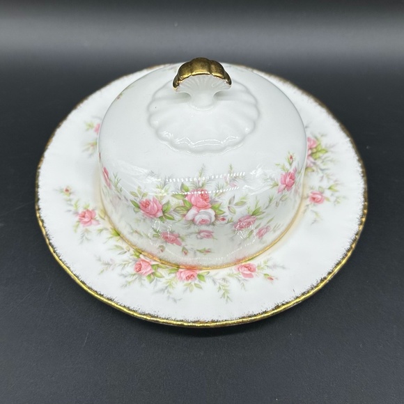 Paragon Victoriana Rose Covered Butter Dish Bone China England - Picture 2 of 5
